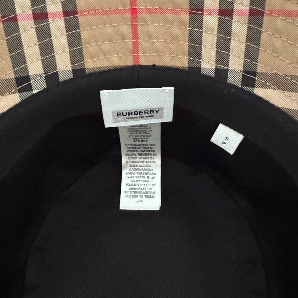 Burberry Vintage Checked Bucket Hat - Picture 5 of 7